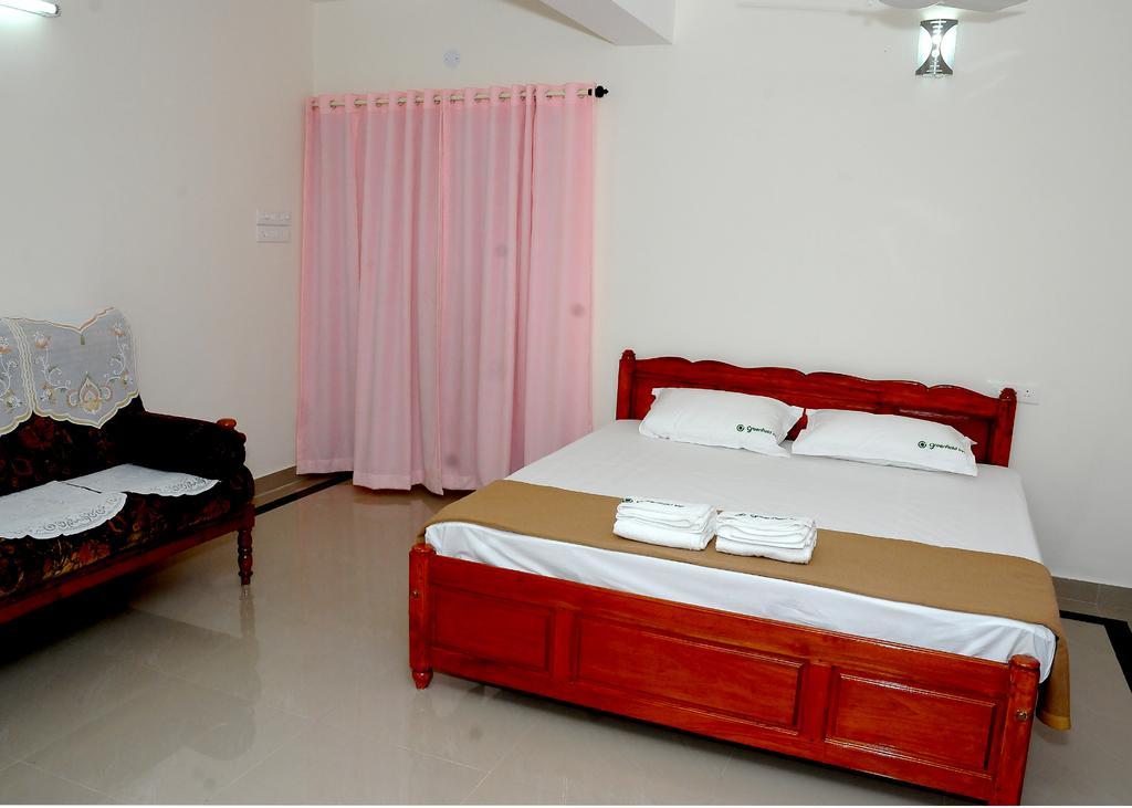 Greenfield Inn Thiruvananthapuram Ngoại thất bức ảnh